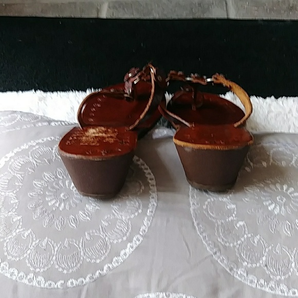 Sandals - Picture 3 of 4